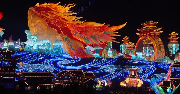 ঝলমলে লণ্ঠনে আলোকিত জিগং